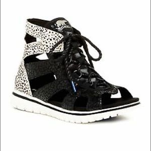 Sorel Tivoli Cut Out Lux Genuine Calf Fur Sneaker Black/Stone